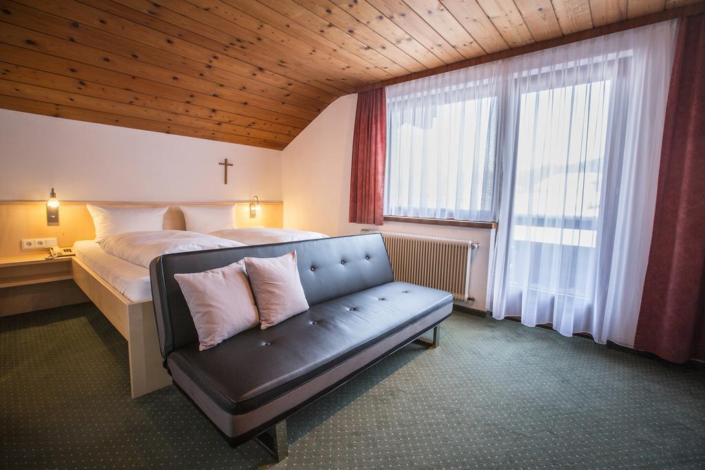 Gaestehaus-Pension Barbara Andelsbuch Quarto foto
